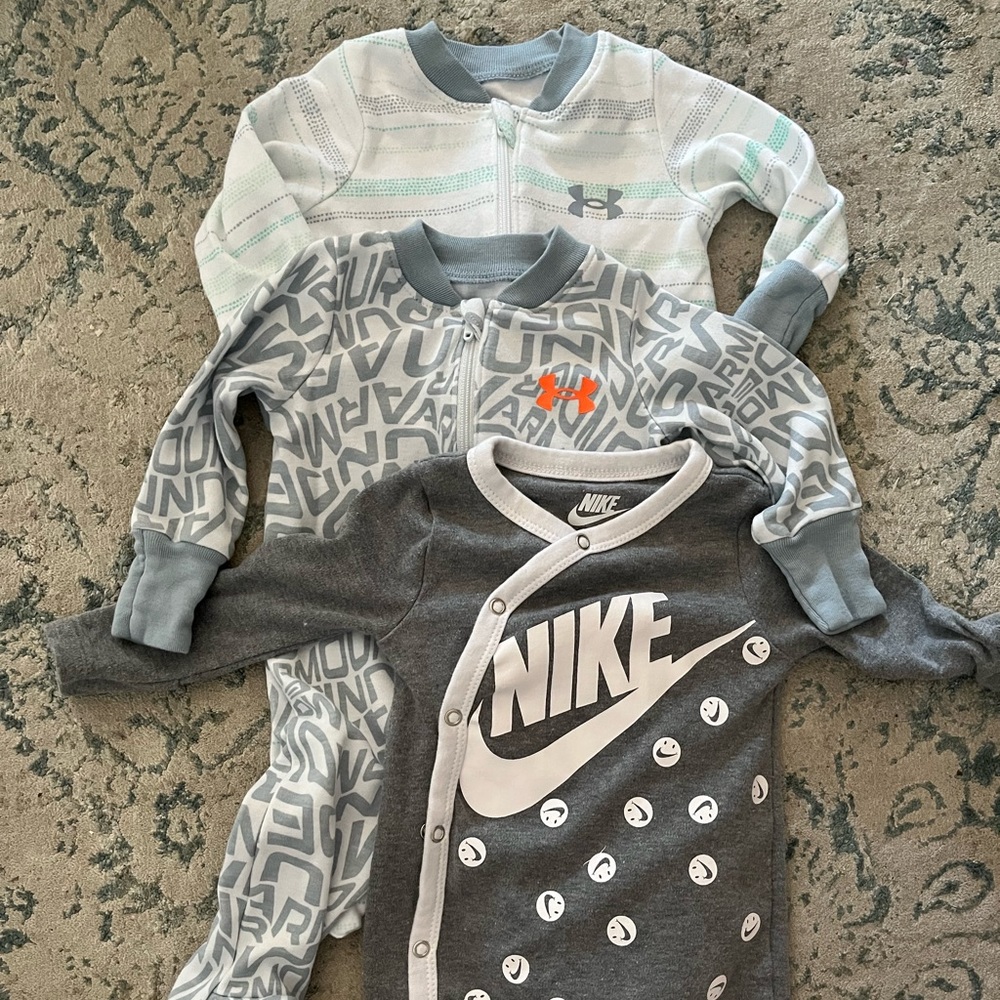 Baby boy/ gender neutral 0-3 month sleepers